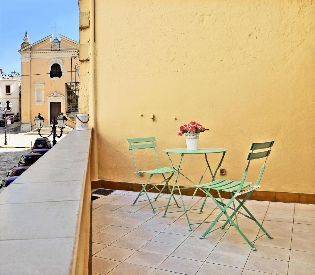 Palazzo Sul Corso-Charming Appartaments 布林迪西 外观 照片